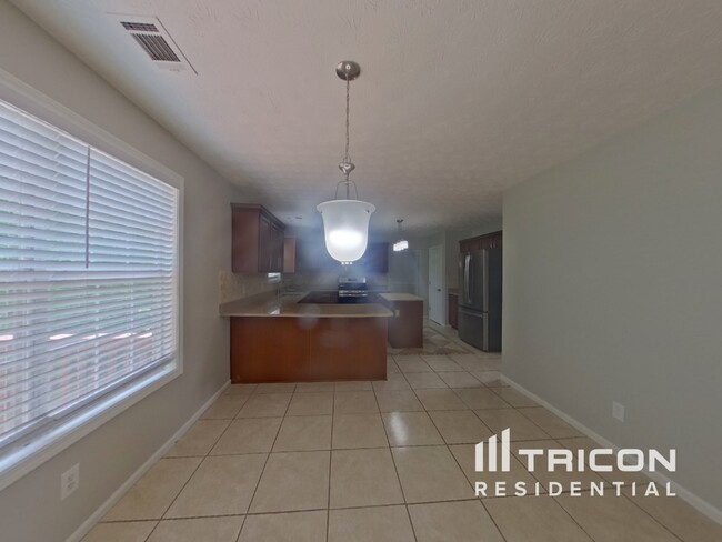 Foto del edificio - 267 Lakeview Pl