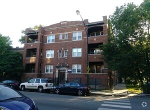 Building Photo - 2724 N Kimball Ave
