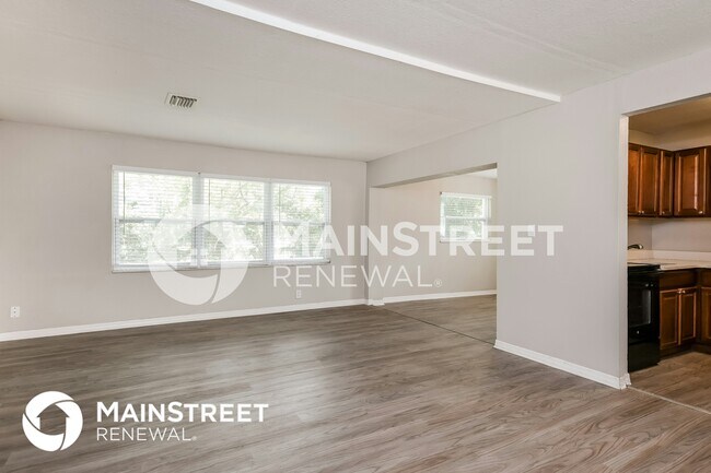 Building Photo - 2409 Straker Ct