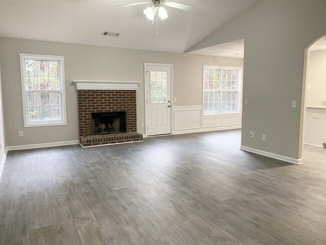 Foto del edificio - 1225 Persimmon Place Dr