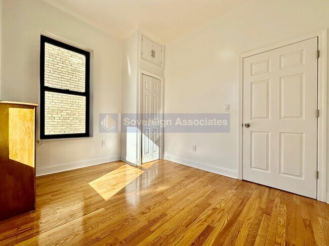 Building Photo - 936 Amsterdam Avenue