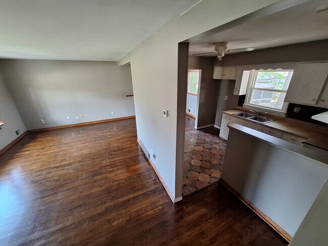 Living Room and kitchen - 4113 Wooded Way