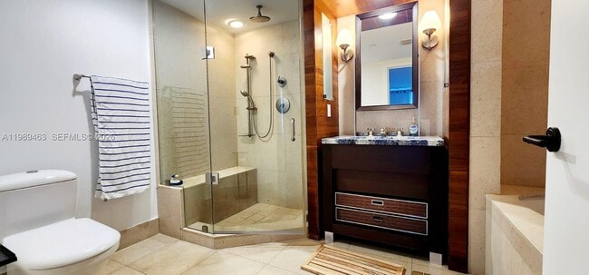 Foto del edificio - 6801 Collins Ave