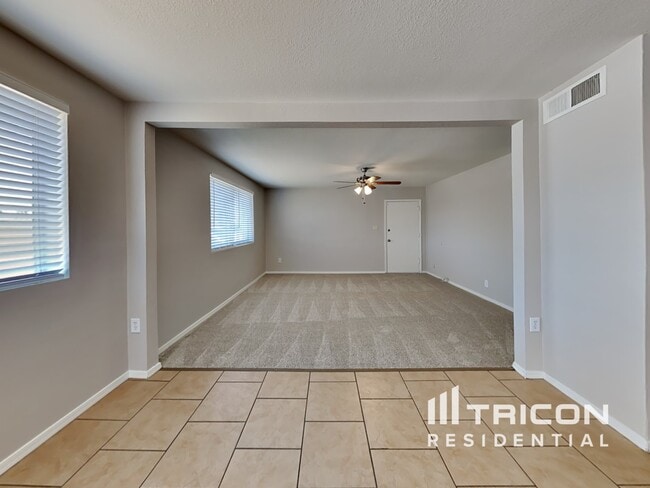 Foto del edificio - 14801 N 29th Dr