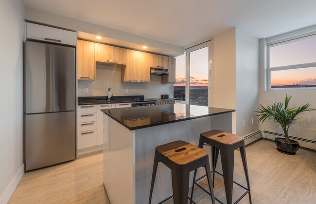 Photo du bâtiment - 5633-5633 Fenwick St