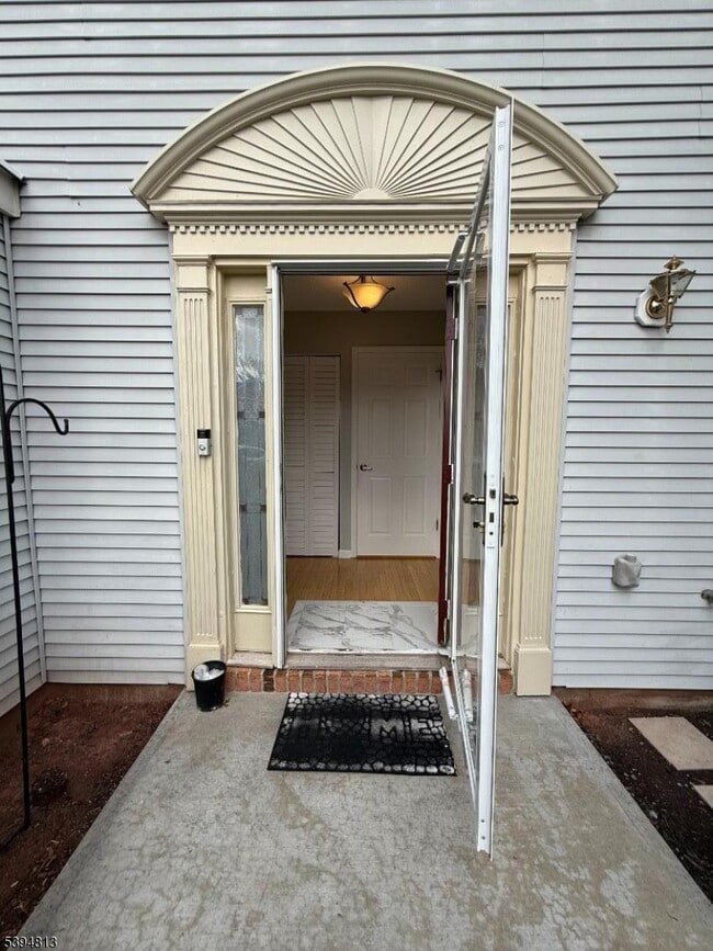 Building Photo - 1902 Bayley Ct