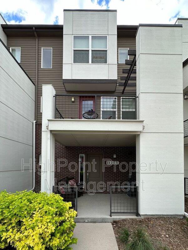 Building Photo - 11258 Uptown Ave