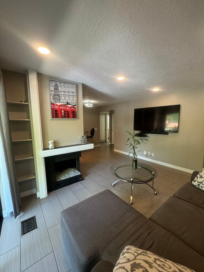 Foto del edificio - 6858 S Countrywoods Cir