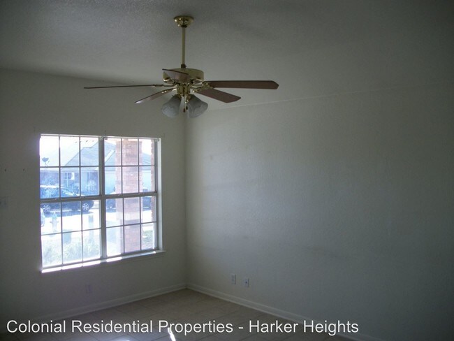 Building Photo - 1311 Cinch Dr