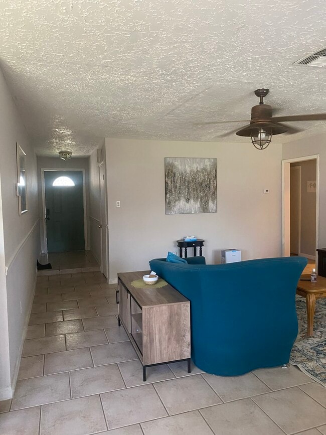 Building Photo - 11303 Verlaine Dr