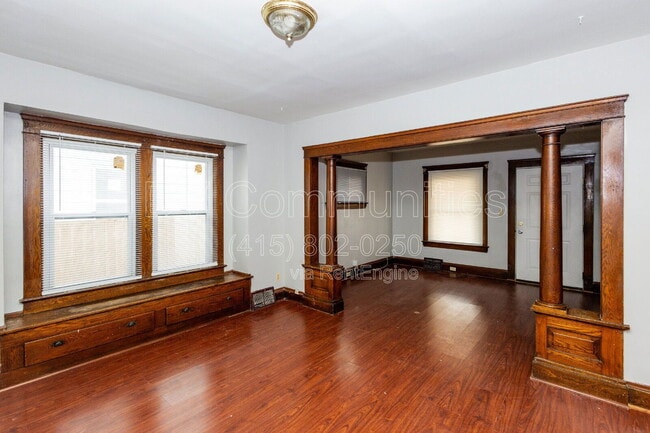 Foto del edificio - 3131 W 58th St