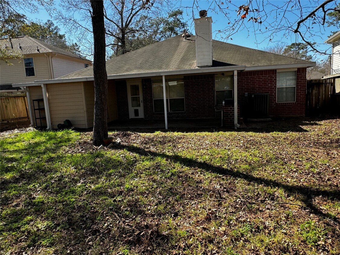 Building Photo - 18614 Timbers Dr