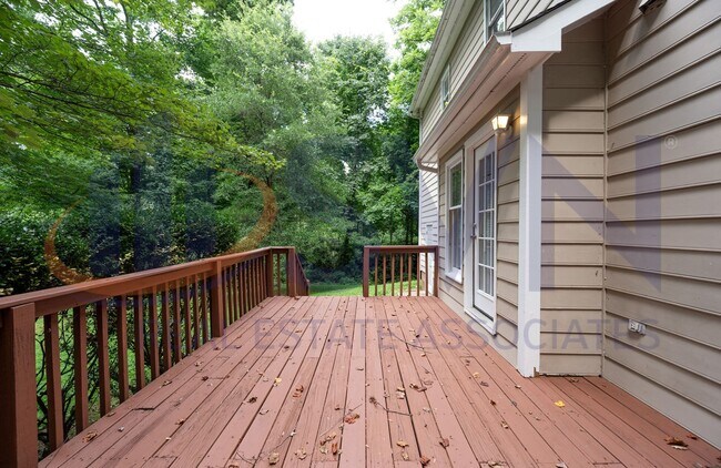 Foto del edificio - Cottage living in this 3-Bedroom, 3-Bath Home in Durham – Near Duke