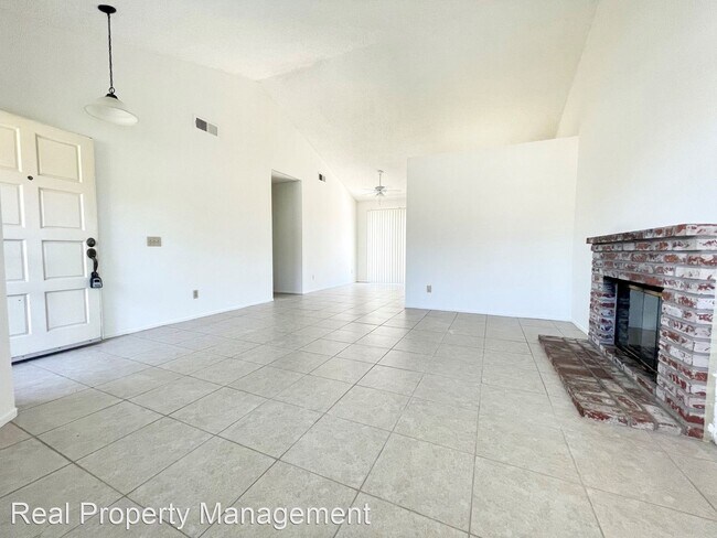 Foto del edificio - 3 br, 2 bath House - 1328 Darwin Drive
