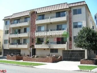 Foto principal - 1821 S Bentley Ave