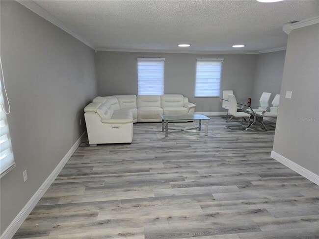 Foto del edificio - 9004 Tudor Dr