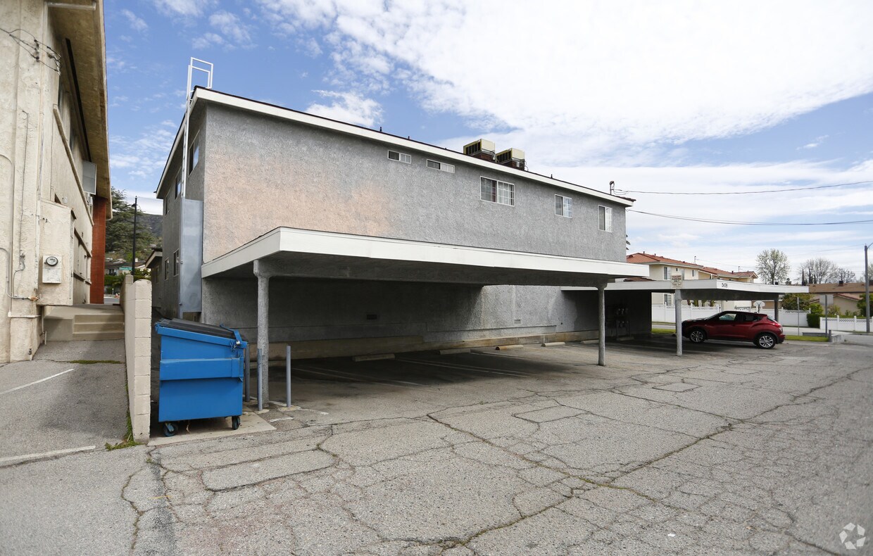 Foto del edificio - 2439 Keystone St