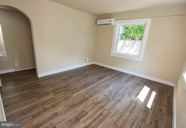 Foto del edificio - 1014 Cecil St