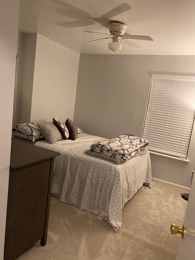 6920 Kettle Creek Dr, Jacksonville, FL 32222 House Rental in