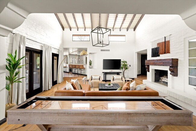 Foto del edificio - 4744 Saguaro Pl