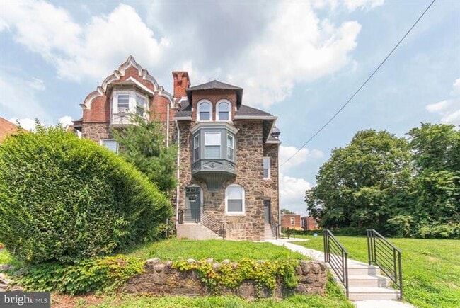Building Photo - 845 N 63rd St