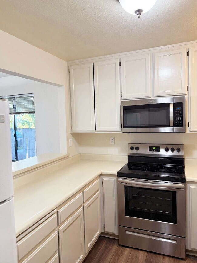 Foto del edificio - Single-Level Sonoma Living Less Than a Mile from the Historic Plaza