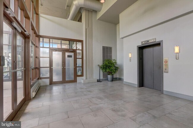 Foto del edificio - 2429-41 Locust St