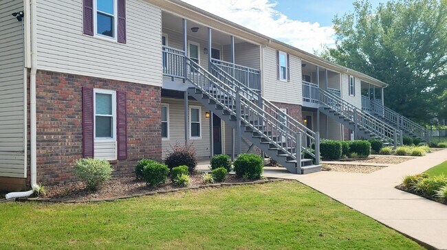 Foto del edificio - Furnished Units at 2131 Westmead Apts