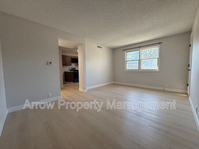 Foto del edificio - 3609 N 60th St