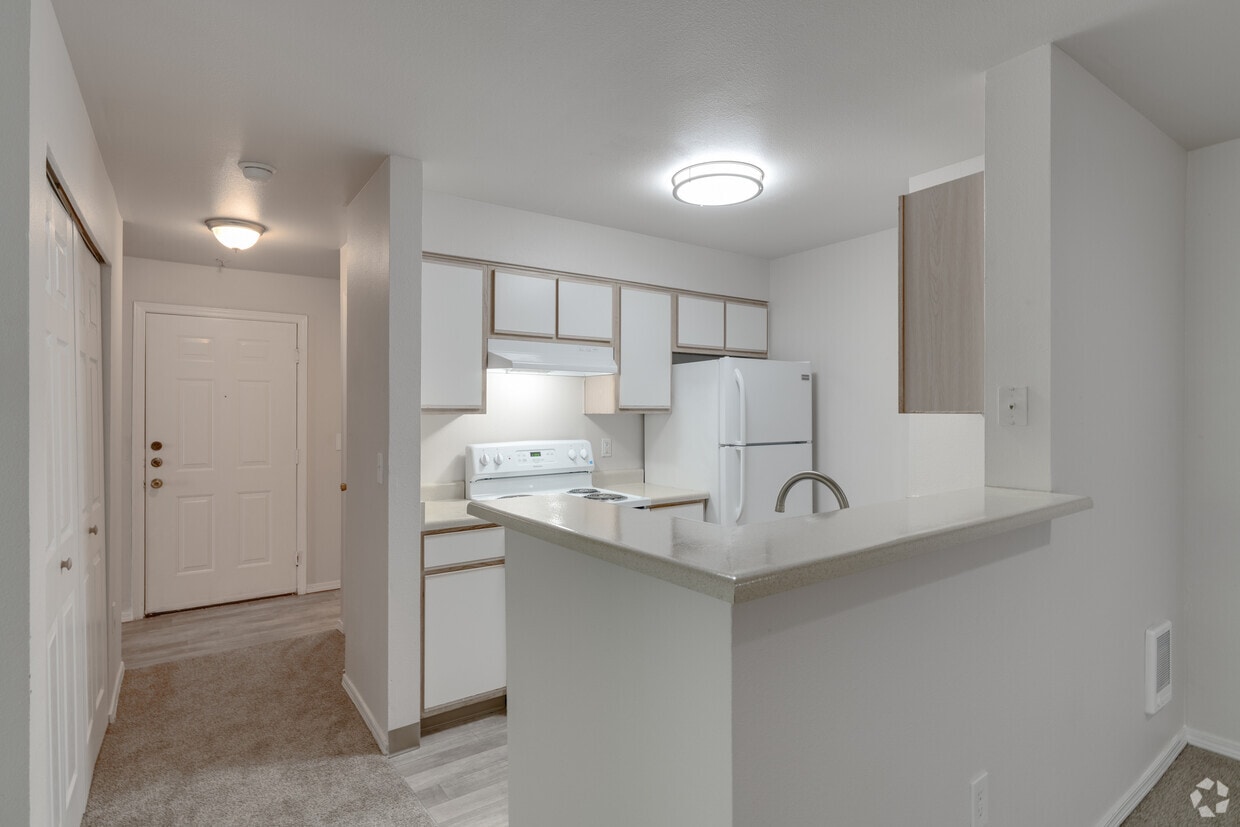 Primary Photo - Cambridge Crossing Apartments
