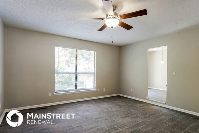 Building Photo - 1629 5 Acre Rd