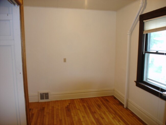 Foto del edificio - 418 S Orchard St