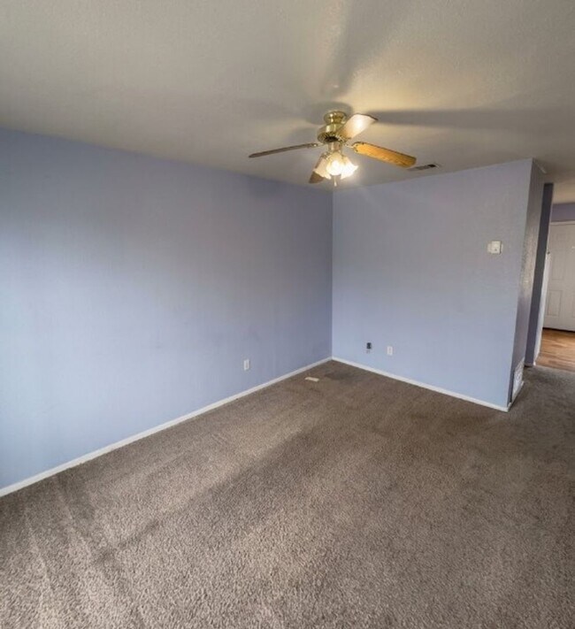 Foto del edificio - AVAILABLE NOW; APPLY TODAY AT OUR WEBSITE!!