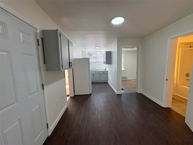 Foto del edificio - 100 St Charles St