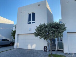 Building Photo - 10458 NW 67th St