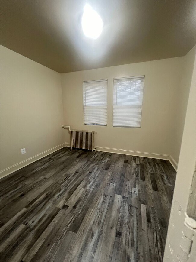 Foto del edificio - 1615 Olive St NE