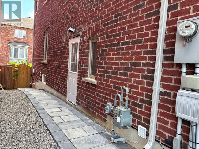 Photo du bâtiment - 4272 Murvel Ave