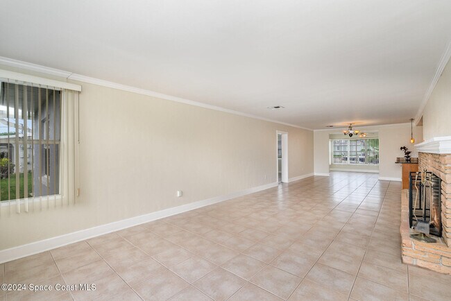 Foto del edificio - 1655 Wavecrest St