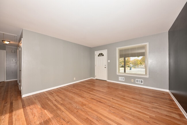 Building Photo - 5101 N 83rd St