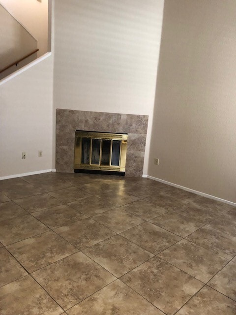 Building Photo - BC817-11