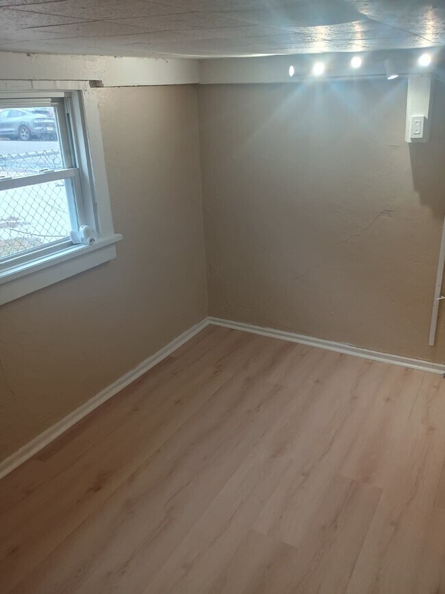 Foto del edificio - 321 Fisher Ave