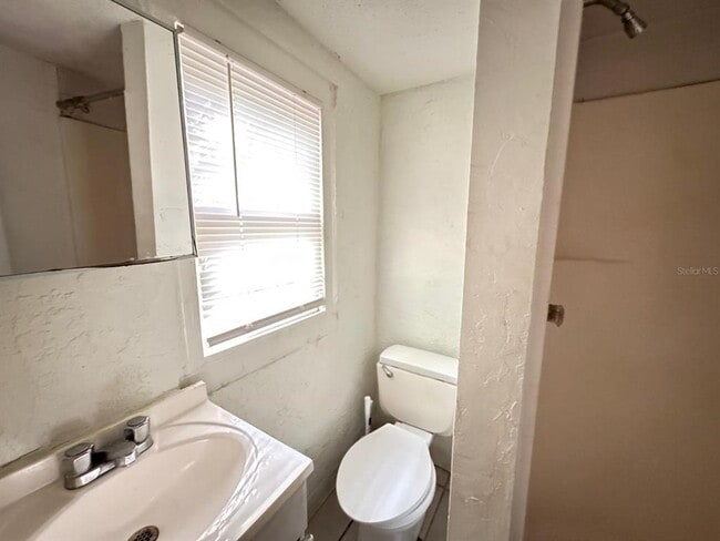 Foto del edificio - 728 Columbia St