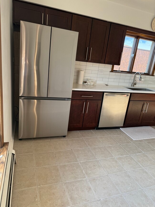 Building Photo - 2442 N 77th Ct