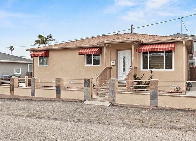 Building Photo - 126 Capistrano Ave