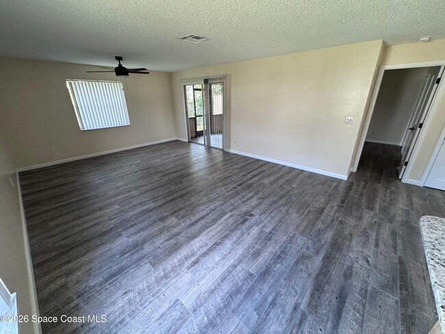 Building Photo - 1717 Bruman Terrace