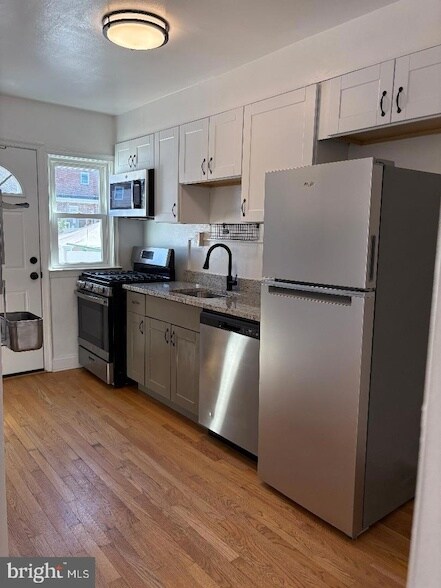 Foto del edificio - 6841 Duluth Ave