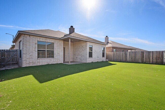 Foto del edificio - 4 Bedroom Home In Frenship ISD