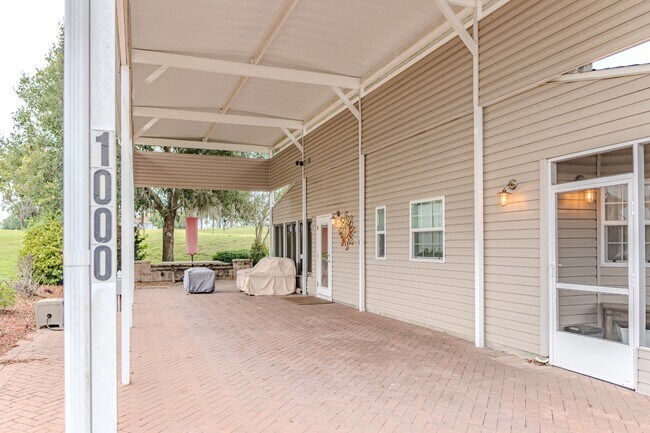 Building Photo - 1000 Deer Creek Blvd