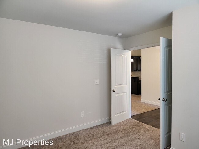 Building Photo - 4 br, 2 bath House - 125 Harold Murphy Dr