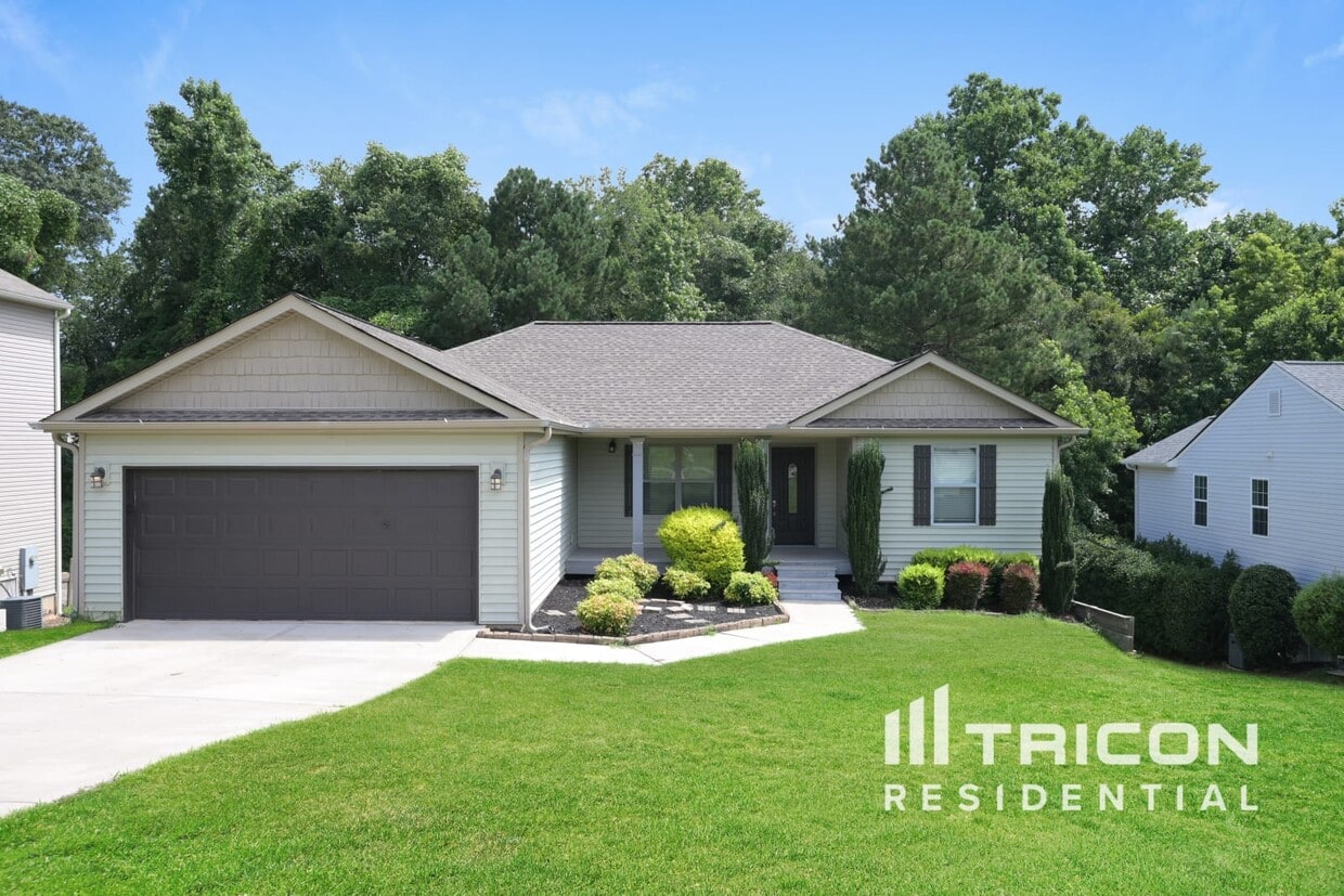 Primary Photo - 1751 Miller Springs Dr